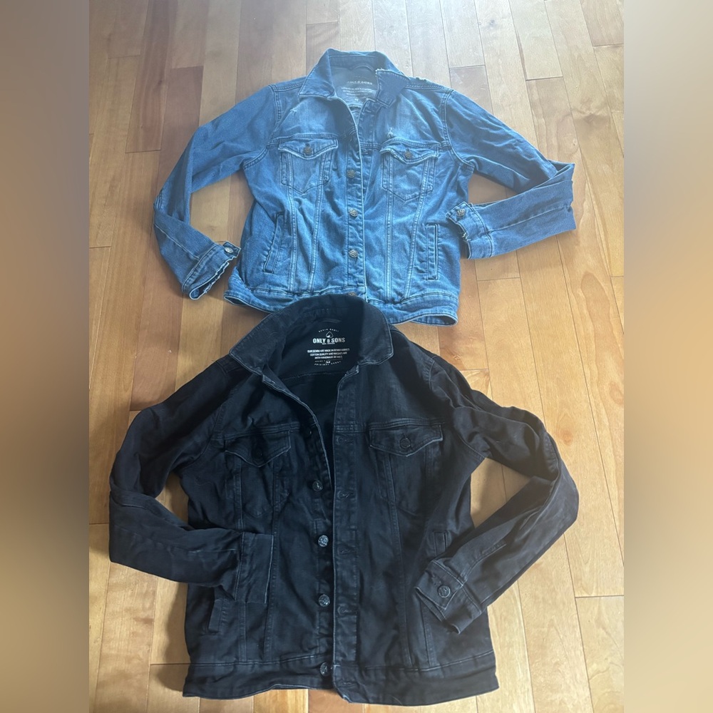 Bundle of two medium size men jeans jackets